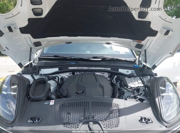 WP1AA2A51TLB04442 2026 PORSCHE MACAN White Widok z tyłu