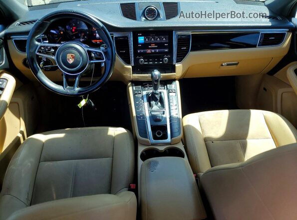 WP1AA2A52JLB21098 2018 PORSCHE MACAN Black Widok deski rozdzielczej