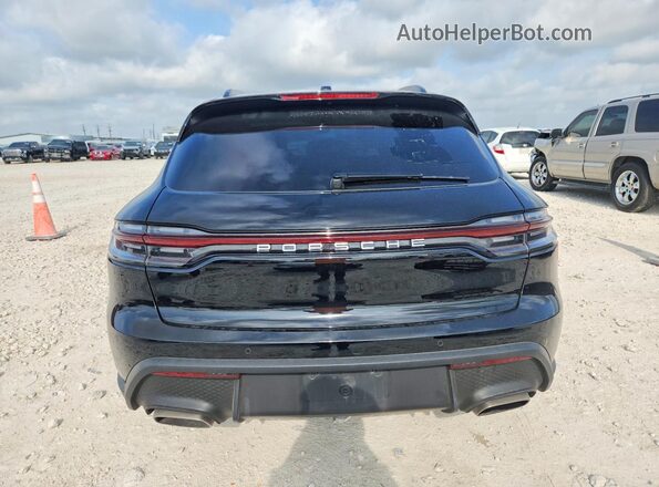 WP1AA2A52NLB01360 2022 PORSCHE MACAN Black Вид ззаду