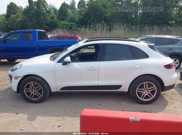 WP1AA2A54JLB07025 2018 PORSCHE MACAN White Սալոնի 360 աստիճան տեսք