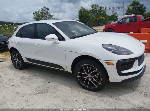 WP1AA2A54NLB10626 2022 PORSCHE MACAN Белый Вид задней части салона