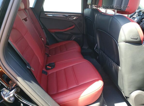 WP1AA2A54TLB02765 2026 PORSCHE MACAN Black Սալոնի հետևի տեսք