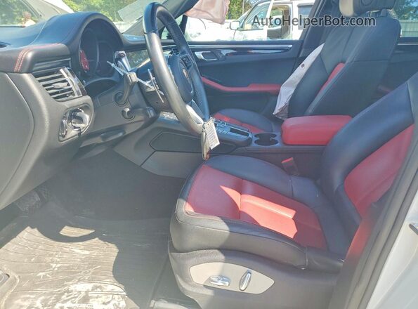 WP1AA2A55LLB06243 2020 PORSCHE MACAN White წინა სალონის ხედი