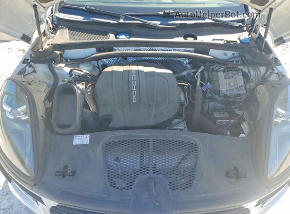 WP1AA2A55LLB06243 2020 PORSCHE MACAN White ძრავის განყოფილების ხედი