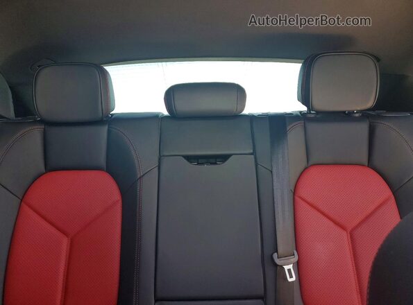 WP1AA2A55LLB06243 2020 PORSCHE MACAN White უკანა სავარძლების ხედი
