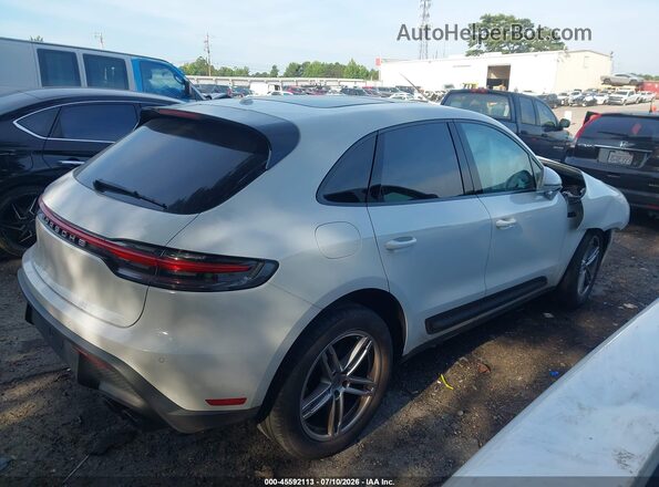 WP1AA2A56NLB10689 2022 PORSCHE MACAN Белый Вид задней части салона
