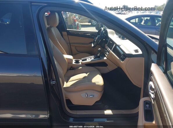 WP1AA2A57KLB00197 2019 PORSCHE MACAN Gray Front interior view