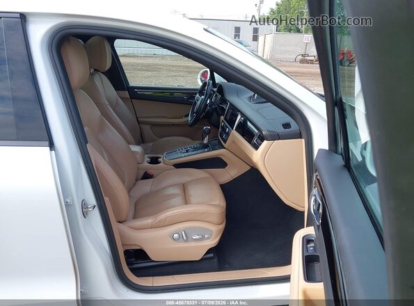 WP1AA2A57KLB06193 2019 PORSCHE MACAN White Вид салону спереду