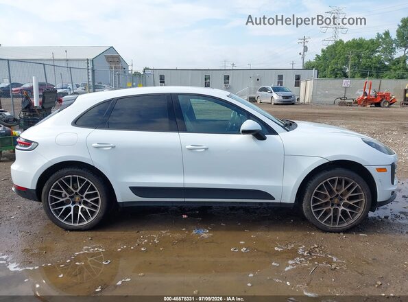 WP1AA2A57KLB06193 2019 PORSCHE MACAN White Вид задньої частини салону