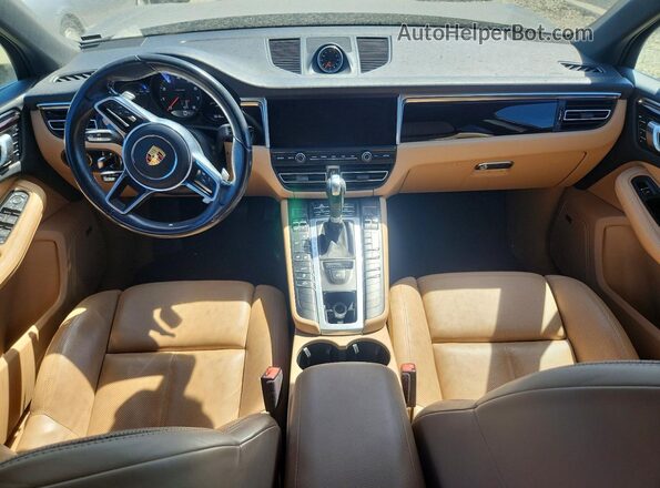 WP1AA2A57MLB01837 2021 PORSCHE MACAN Black Dashboard view