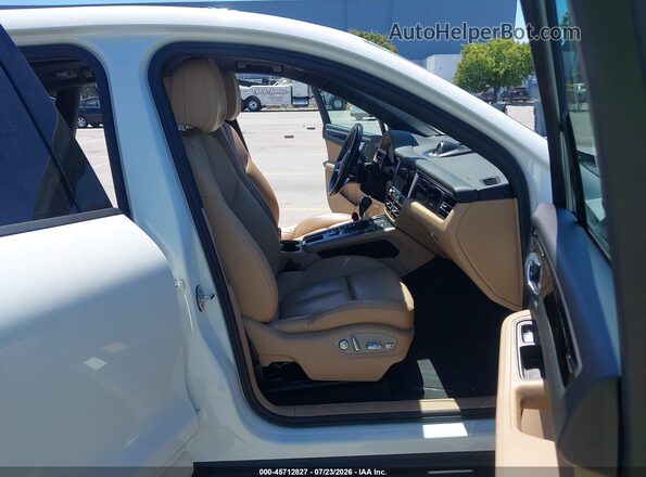WP1AA2A58KLB05277 2019 PORSCHE MACAN White Widok wnętrza z przodu
