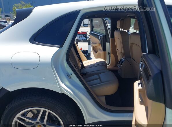 WP1AA2A58KLB05277 2019 PORSCHE MACAN White Widok naklejki z numerem VIN