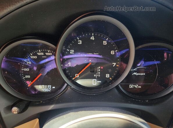 WP1AA2A59JLB13810 2018 PORSCHE MACAN Black Սարքավորումների վահանակի տեսք
