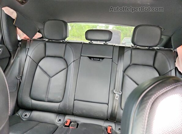 WP1AA2A59NLB03509 2022 PORSCHE MACAN White Widok tylnych siedzeń