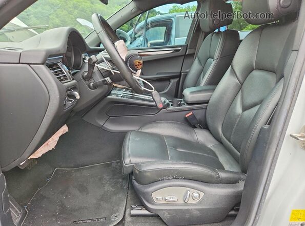 WP1AA2A59NLB03509 2022 PORSCHE MACAN White Widok wnętrza z przodu