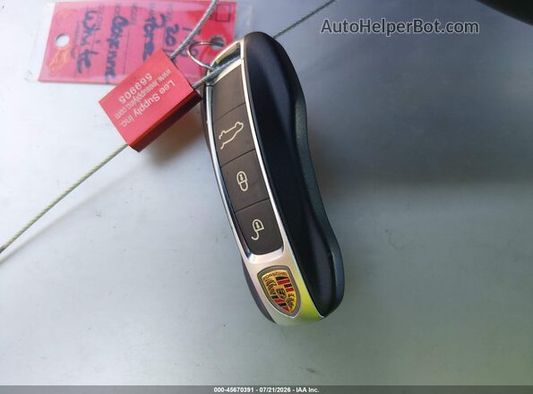 WP1AA2AY2KDA05213 2019 PORSCHE CAYENNE White Widok deski rozdzielczej