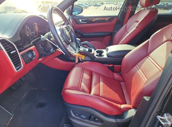 WP1AA2AY2NDA05412 2022 PORSCHE CAYENNE Black Front interior view