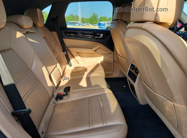 WP1AA2AY3KDA07441 2019 PORSCHE CAYENNE Черный Вид задней части салона