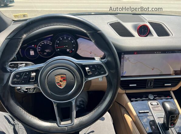 WP1AA2AY3LDA00801 2020 PORSCHE CAYENNE Синий Вид салона спереди