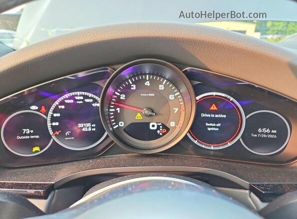 WP1AA2AY3NDA02518 2022 PORSCHE CAYENNE Gray Սարքավորումների վահանակի տեսք