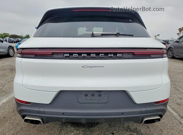 WP1AA2AY4SDA01874 2025 PORSCHE CAYENNE White Widok z tyłu