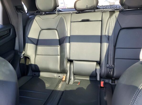 WP1AA2AY5KDA13287 2019 PORSCHE CAYENNE White Widok tylnych siedzeń
