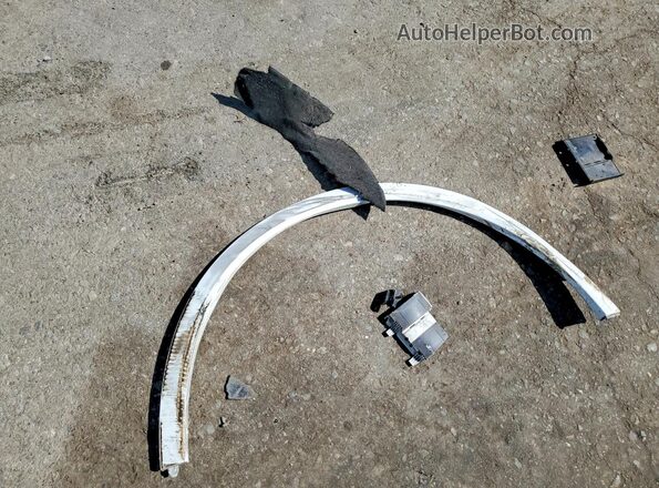 WP1AA2AY5KDA13287 2019 PORSCHE CAYENNE White Widok naklejki z numerem VIN