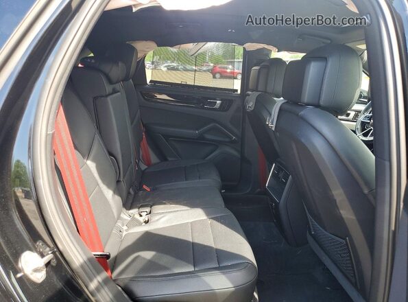 WP1AA2AY5LDA04767 2020 PORSCHE CAYENNE Черный Вид задней части салона