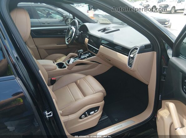 WP1AA2AY5LDA09676 2020 PORSCHE CAYENNE Black Вид салону спереду