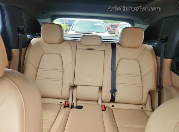 WP1AA2AY6KDA06803 2019 PORSCHE CAYENNE Blue Widok tylnych siedzeń