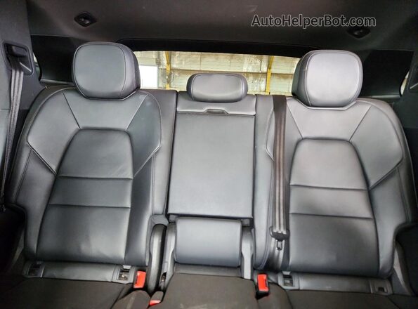 WP1AA2AY6RDA10196 2024 PORSCHE CAYENNE Black Rear seats view
