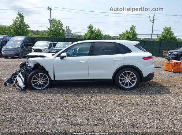 WP1AA2AY6RDA12126 2024 PORSCHE CAYENNE White 360 interior view