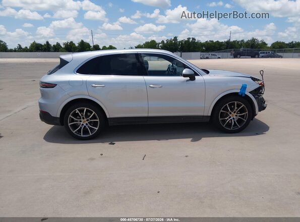 WP1AA2AY7KDA12609 2019 PORSCHE CAYENNE Silver Սալոնի հետևի տեսք