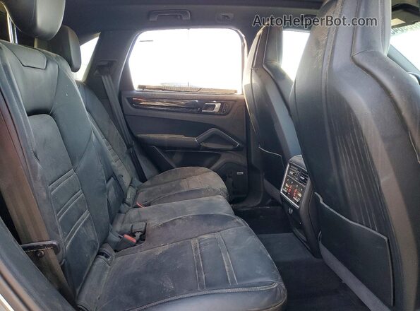 WP1AA2AY8LDA01507 2020 PORSCHE CAYENNE Серый Вид задней части салона