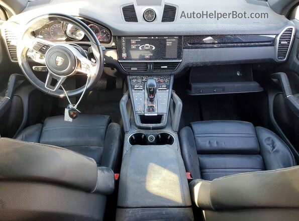 WP1AA2AY8LDA01507 2020 PORSCHE CAYENNE Серый Вид панели приборов