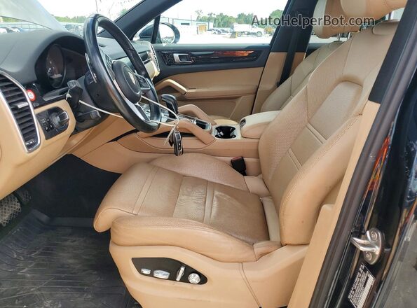 WP1AA2AY9KDA03717 2019 PORSCHE CAYENNE Black Vista interior delantera
