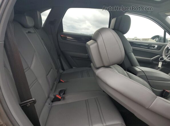 WP1AA2AY9MDA10444 2021 PORSCHE CAYENNE Charcoal Вид задньої частини салону