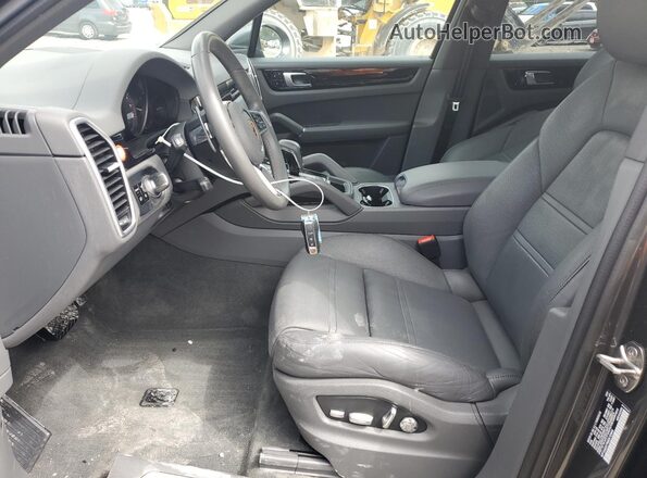 WP1AA2AY9MDA10444 2021 PORSCHE CAYENNE Charcoal Вид салону спереду