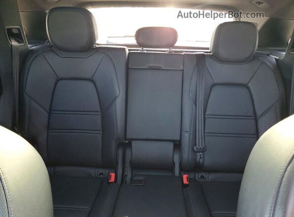 WP1AA2AY9PDA09234 2023 PORSCHE CAYENNE White Вид задніх сидінь