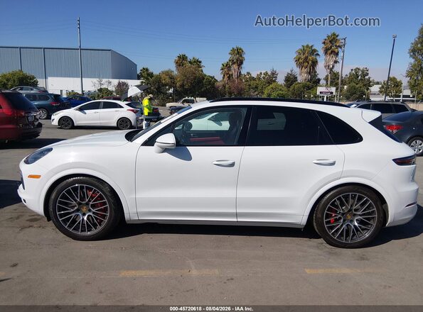 WP1AA2AYXKDA01619 2019 PORSCHE CAYENNE White Սալոնի 360 աստիճան տեսք