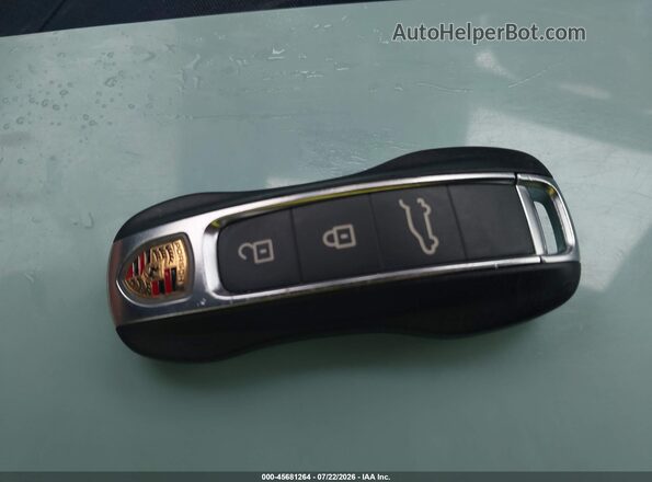WP1AA2AYXKDA15021 2019 PORSCHE CAYENNE White Առջևի վահանակի տեսք