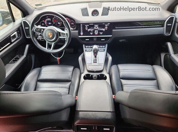 WP1AA2AYXKDA17044 2019 PORSCHE CAYENNE Black Widok deski rozdzielczej