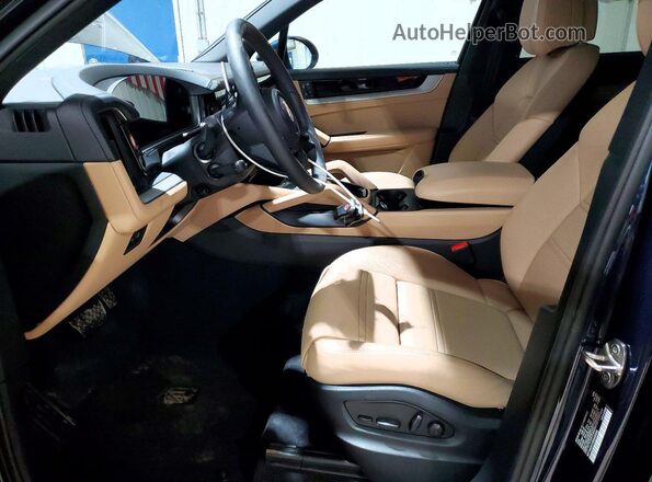 WP1AA2AYXSDA05038 2025 PORSCHE CAYENNE Blue Vista interior delantera