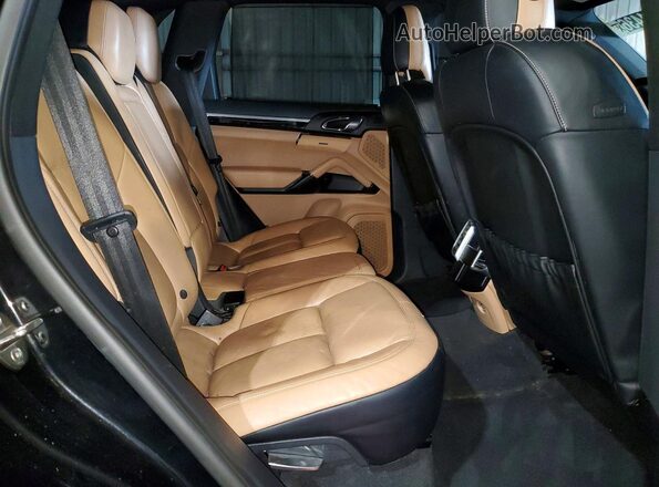 WP1AB2A2XGLA94521 2016 PORSCHE CAYENNE Black Սալոնի հետևի տեսք