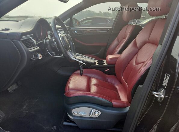 WP1AB2A50GLB48449 2016 PORSCHE MACAN Black Widok wnętrza z przodu