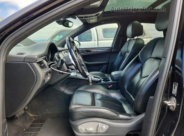 WP1AB2A51GLB40845 2016 PORSCHE MACAN Black Front interior view