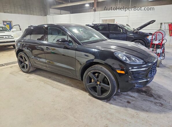 WP1AB2A51GLB46631 2016 PORSCHE MACAN Black Передня права чверть