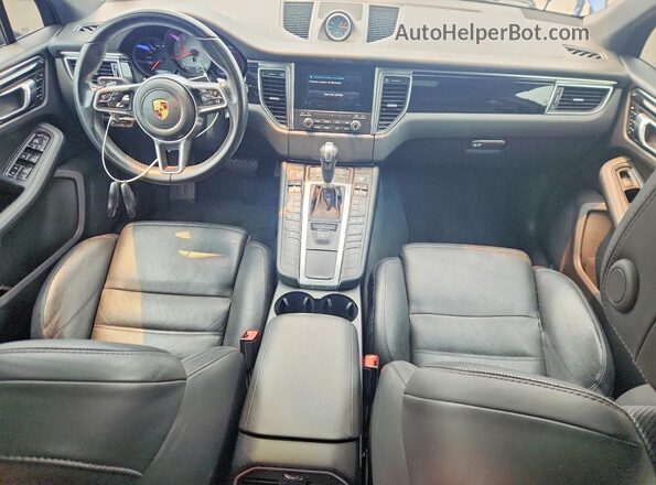 WP1AB2A51HLB10455 2017 PORSCHE MACAN Синий Вид панели приборов