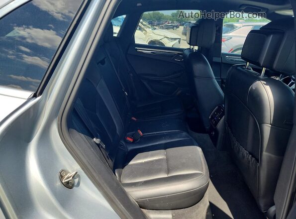 WP1AB2A55GLB58846 2016 PORSCHE MACAN Silver Widok tylnych siedzeń