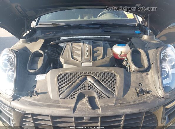 WP1AB2A55HLB19935 2017 PORSCHE MACAN Black Rear view